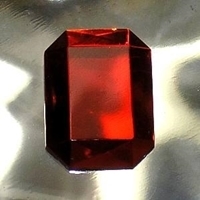 Picture of J35  25mm x 18mm Red octagon