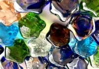 Picture of MS01 Star Shaped Glass Gems in mixed colors 5/8"