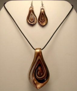 Picture of GP4 Hand Made Fused Glass Jewelry Set-Leaf 